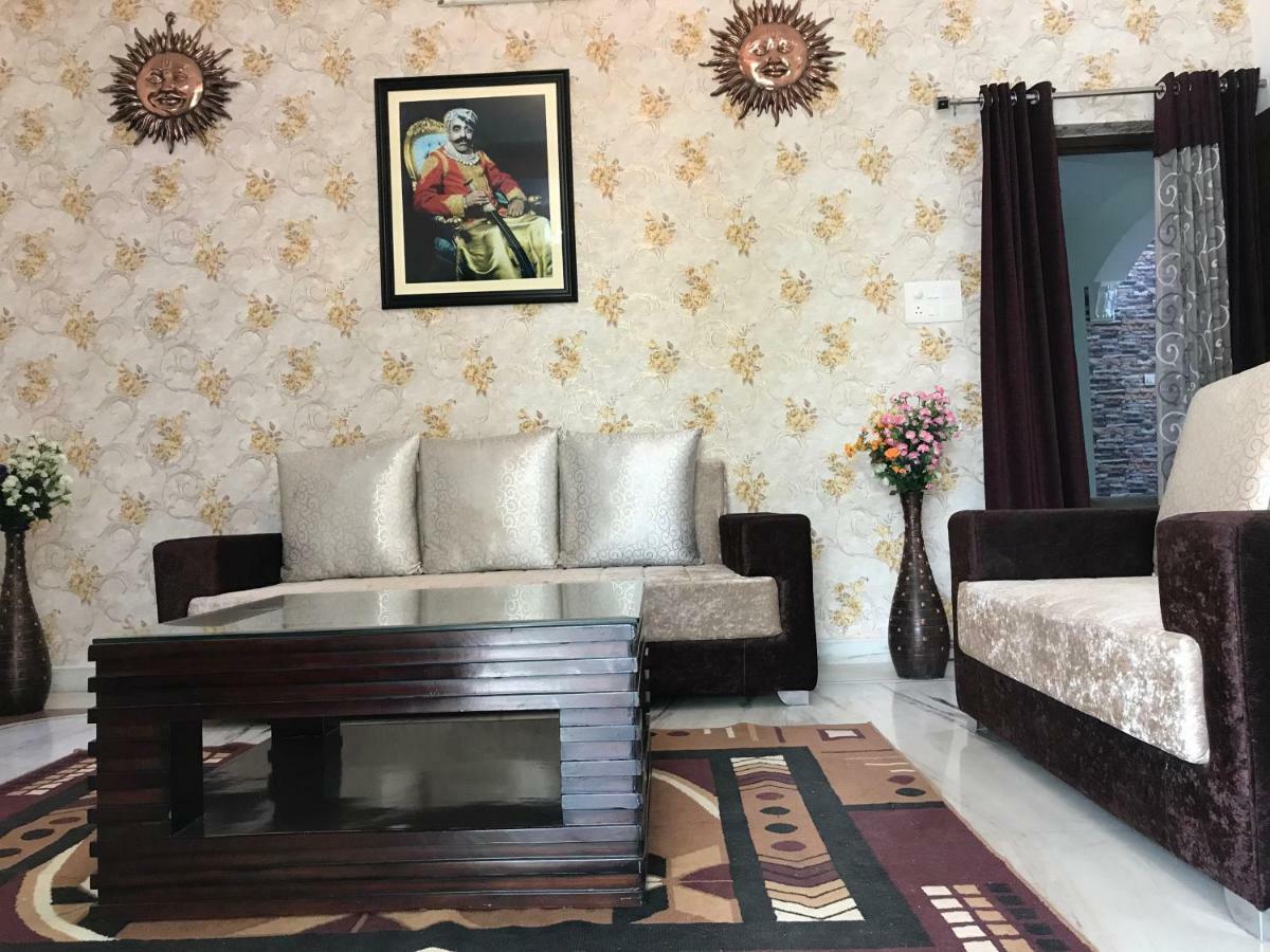 Royal Heritage Villa Udaipur Luaran gambar